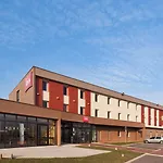 Ibis Aeroport 3*