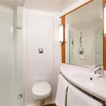 מלון Ibis Aeroport 3*