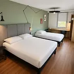 Ibis Aeroport מלון 3*