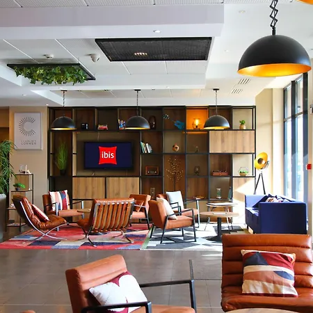 Ibis Aeroport Hotell
