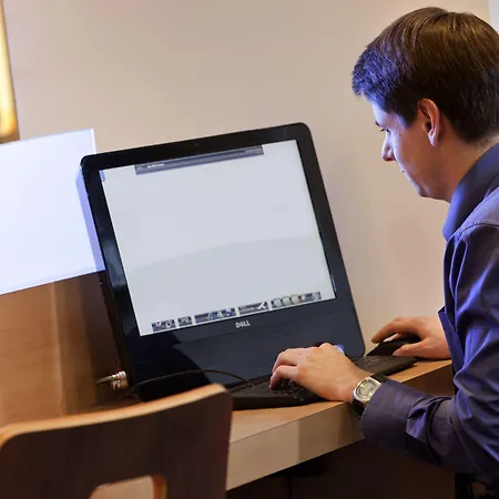 Отель Ibis Aeroport 3*