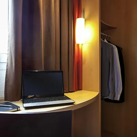 Ibis Aeroport 3* Beauvais