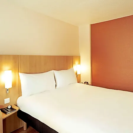 Ibis Aeroport Beauvais