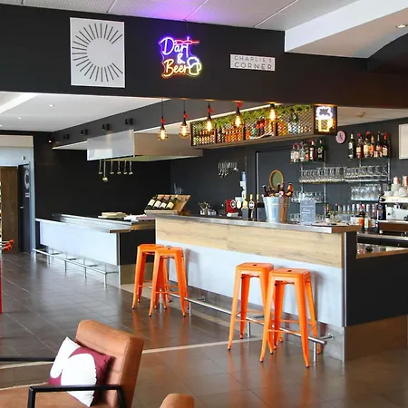 Ibis Aeroport 3*