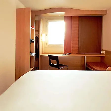 Ibis Aeroport Отель 3*