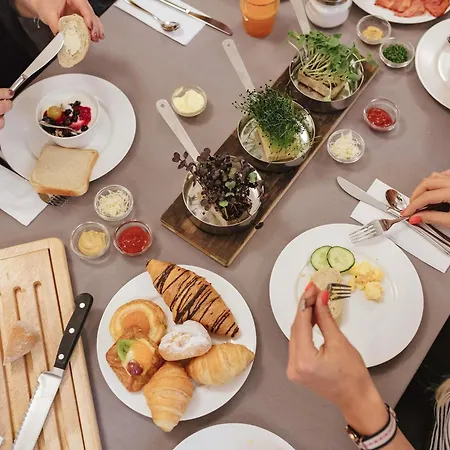 Hotel Ibis Aéroport 3*