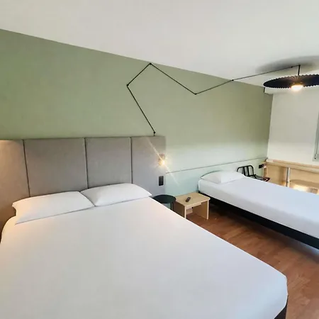 Ibis Aéroport 3* Beauvais