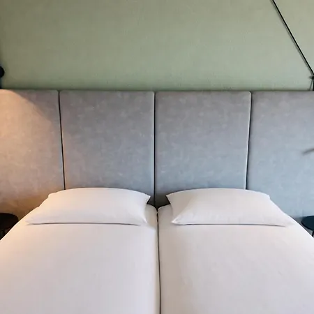 Ibis Aeroport