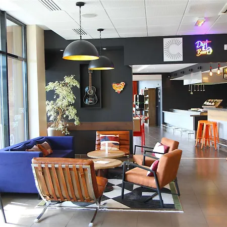 Ibis Aeroport Otel Beauvais