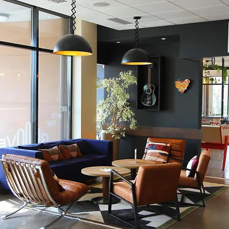 Ibis Aeroport 3* Beauvais
