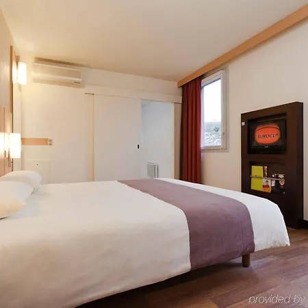 Ibis Aeroport Hotell
