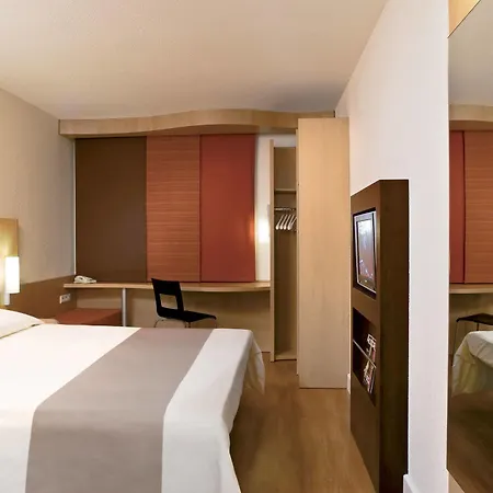 Ibis Aeroport 3* Beauvais