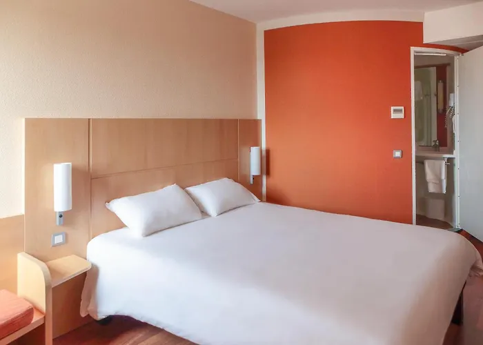 Hotel Ibis Aéroport 3*