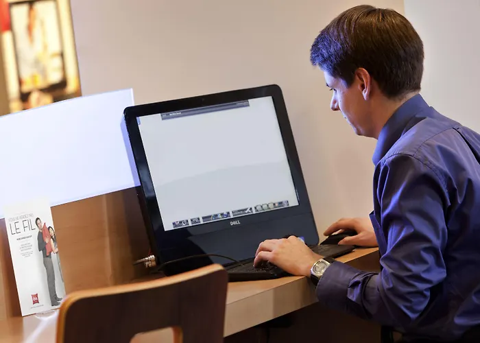 Hotel Ibis Aéroport 3*